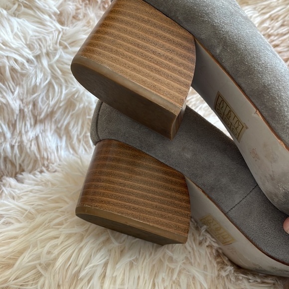 JEFFREY CAMPBELL Bitsie Grey Suede Retro Round Toe Wooden Block Heels | Size 6.5 - Picture 5 of 8
